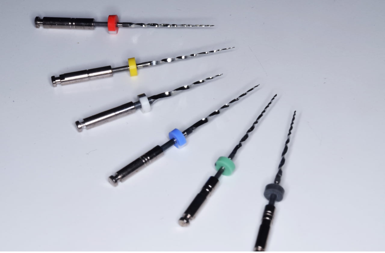 ニッケルチタンファイル